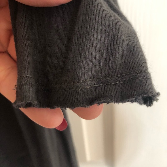 Alice and Olivia sz M base grey top EUC - Picture 7 of 8